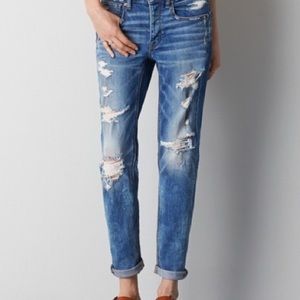 American Eagle tomgirl jeans